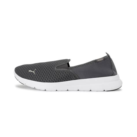 puma slip on walking shoes